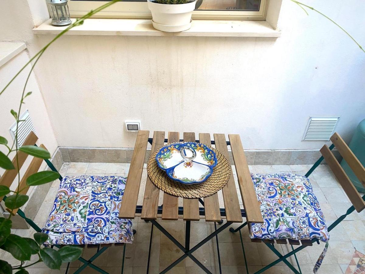Apartment Alfonzetti-5 Min Walk To Central Train And Bus Station Catania Eksteriør billede